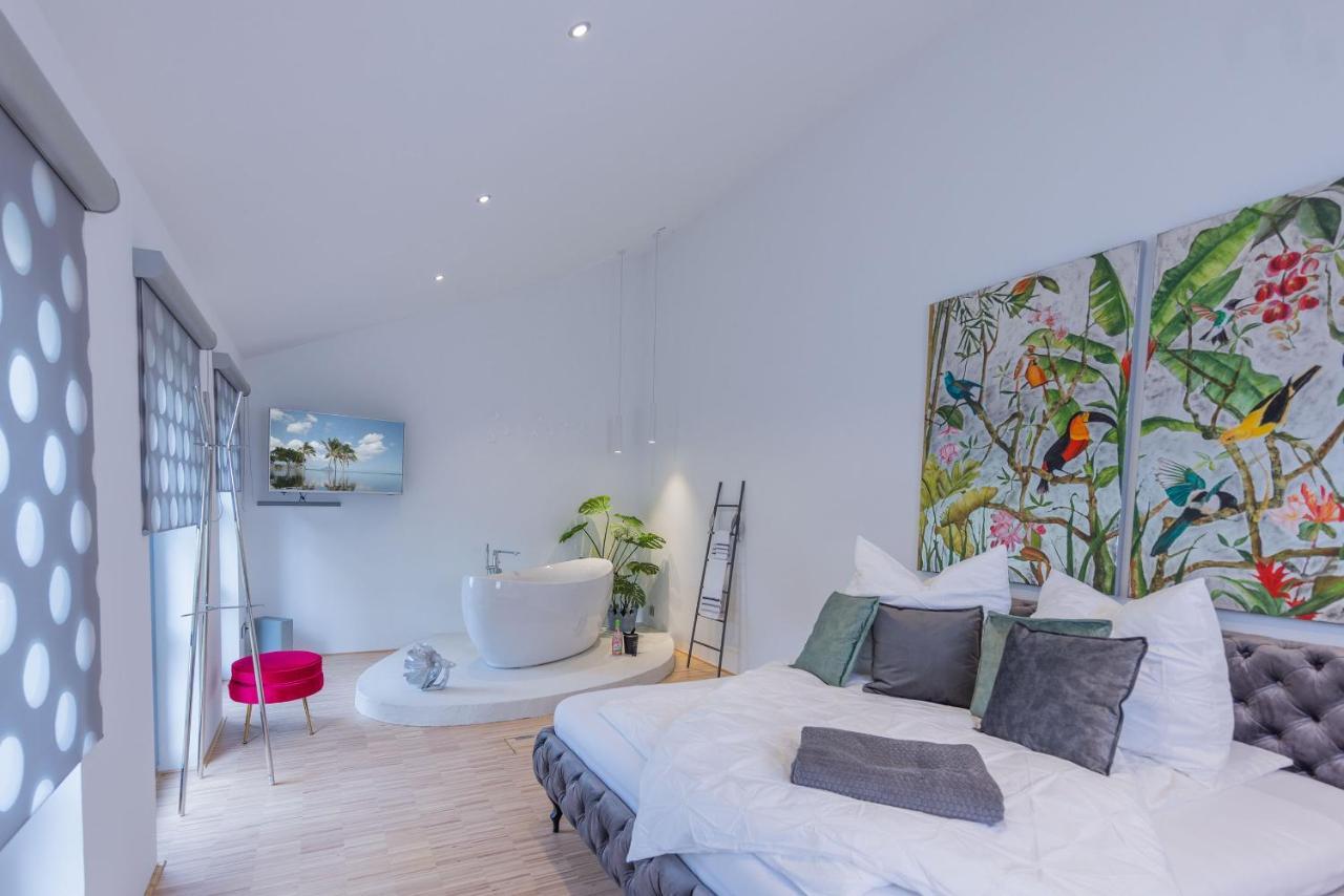 Luxus Wellness Loft - 245Qm - Designwohnen Im Zentrum Gutersloh Bagian luar foto