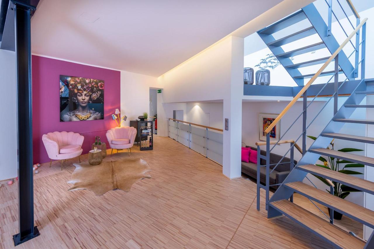 Luxus Wellness Loft - 245Qm - Designwohnen Im Zentrum Gutersloh Bagian luar foto