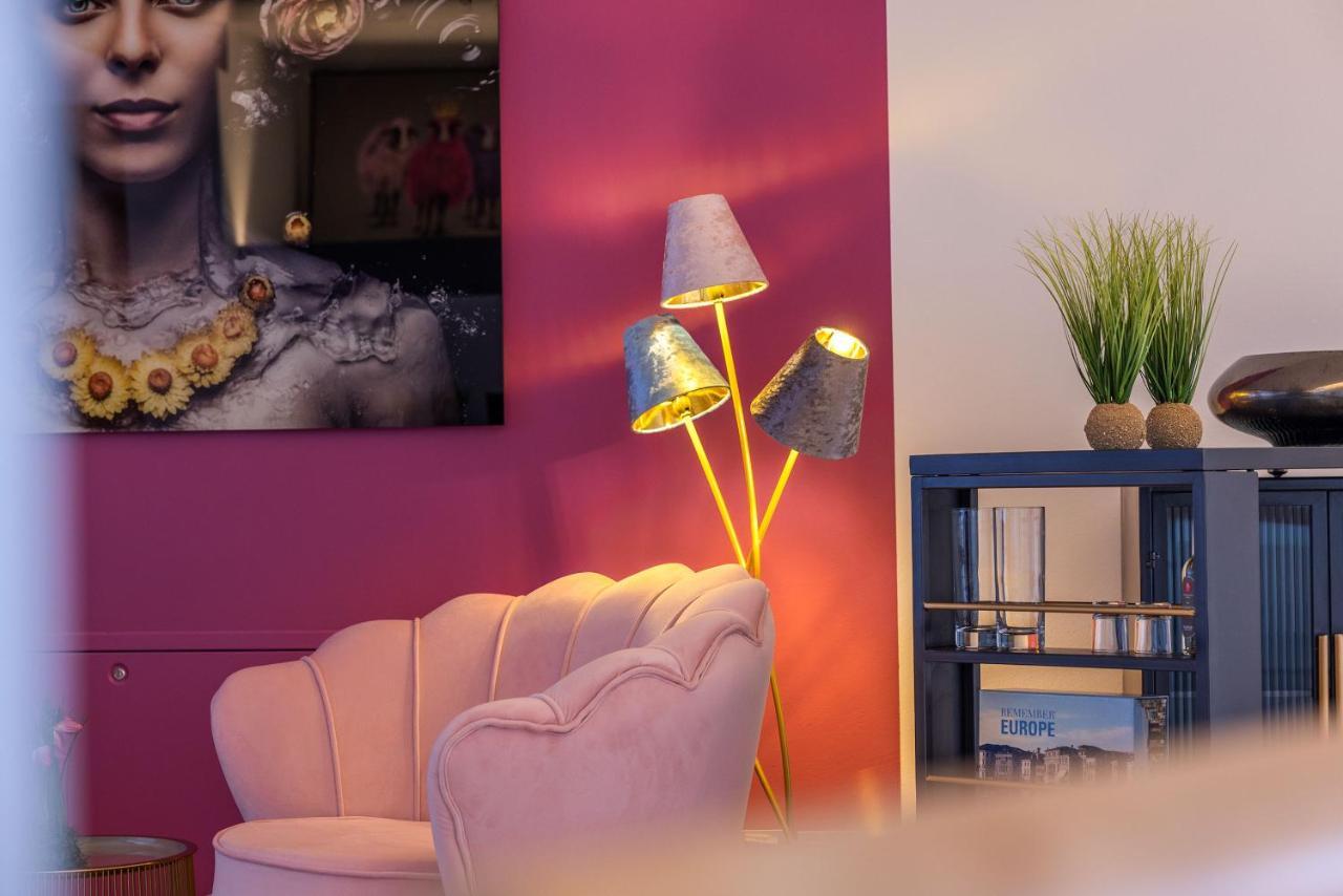 Luxus Wellness Loft - 245Qm - Designwohnen Im Zentrum Gutersloh Bagian luar foto
