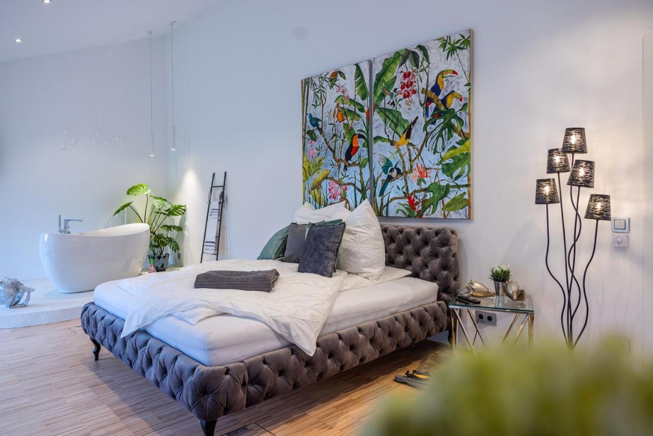 Luxus Wellness Loft - 245Qm - Designwohnen Im Zentrum Gutersloh Bagian luar foto